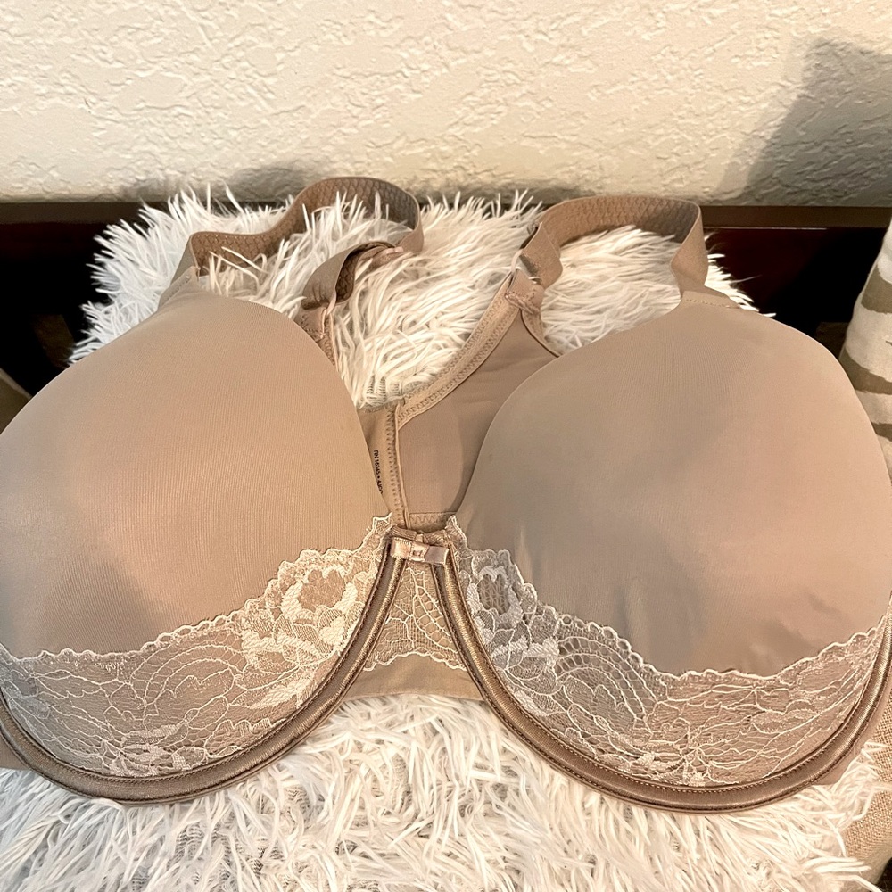 🆘Vanity Fair Full Figure Sized Lace Detail Bra